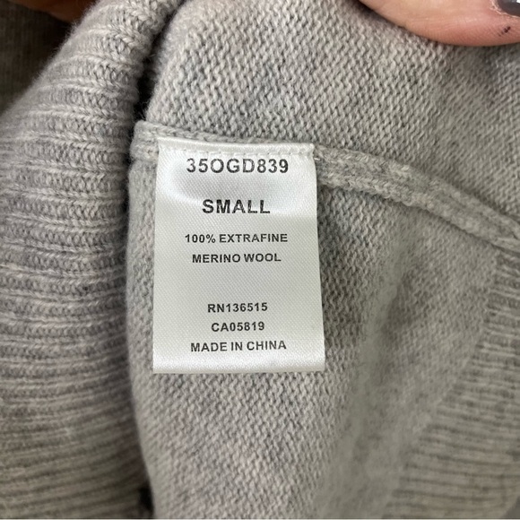 one grey day Distressed Cropped Hoodie Sweater Gray Size Small Style 35OGD839 - Picture 4 of 5